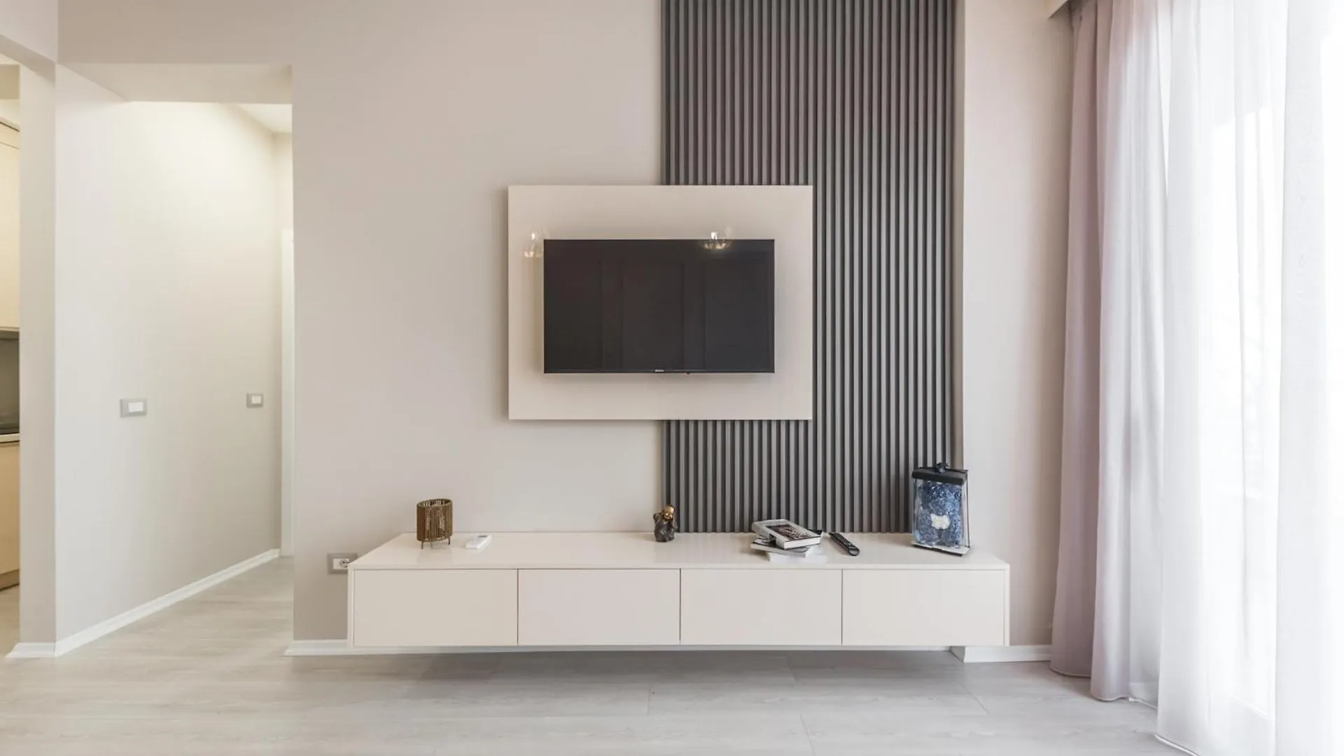 Luxurious Panoramic Apartment Tirana