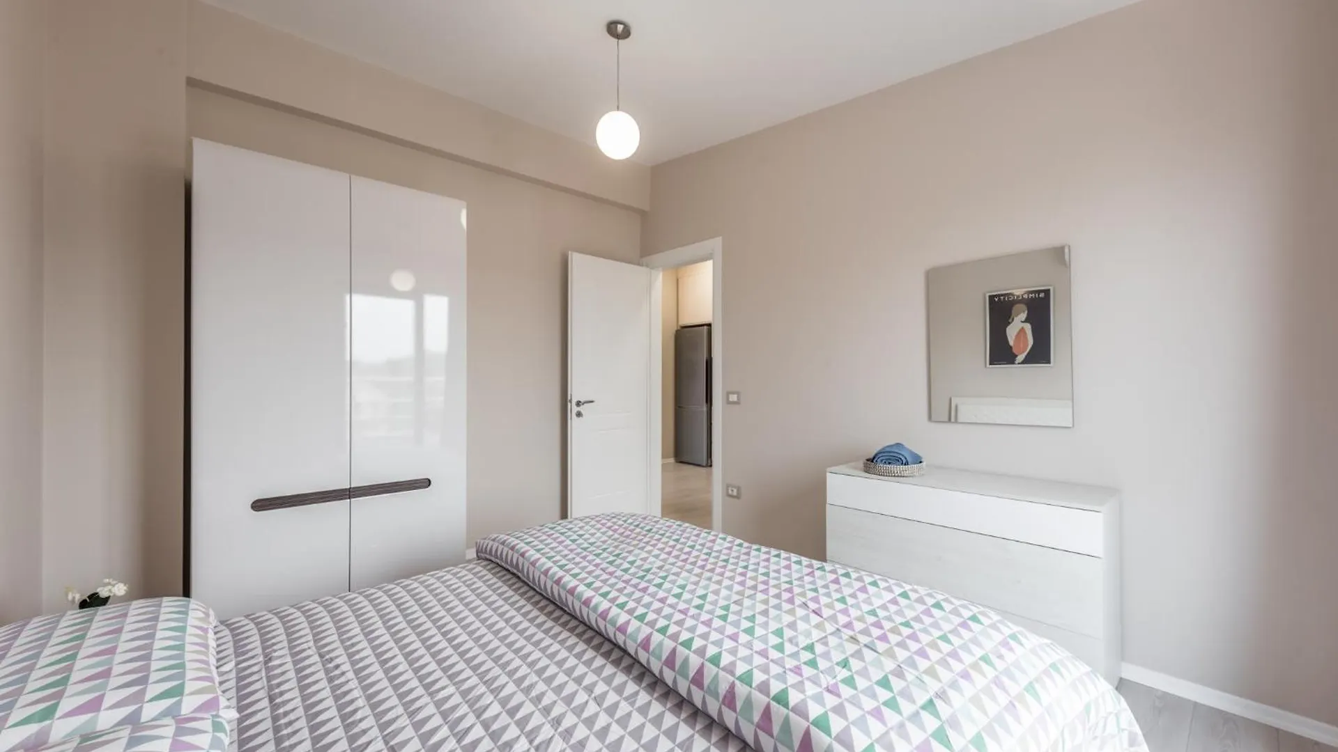Luxurious Panoramic Apartment Tirana 0*,  Albanië